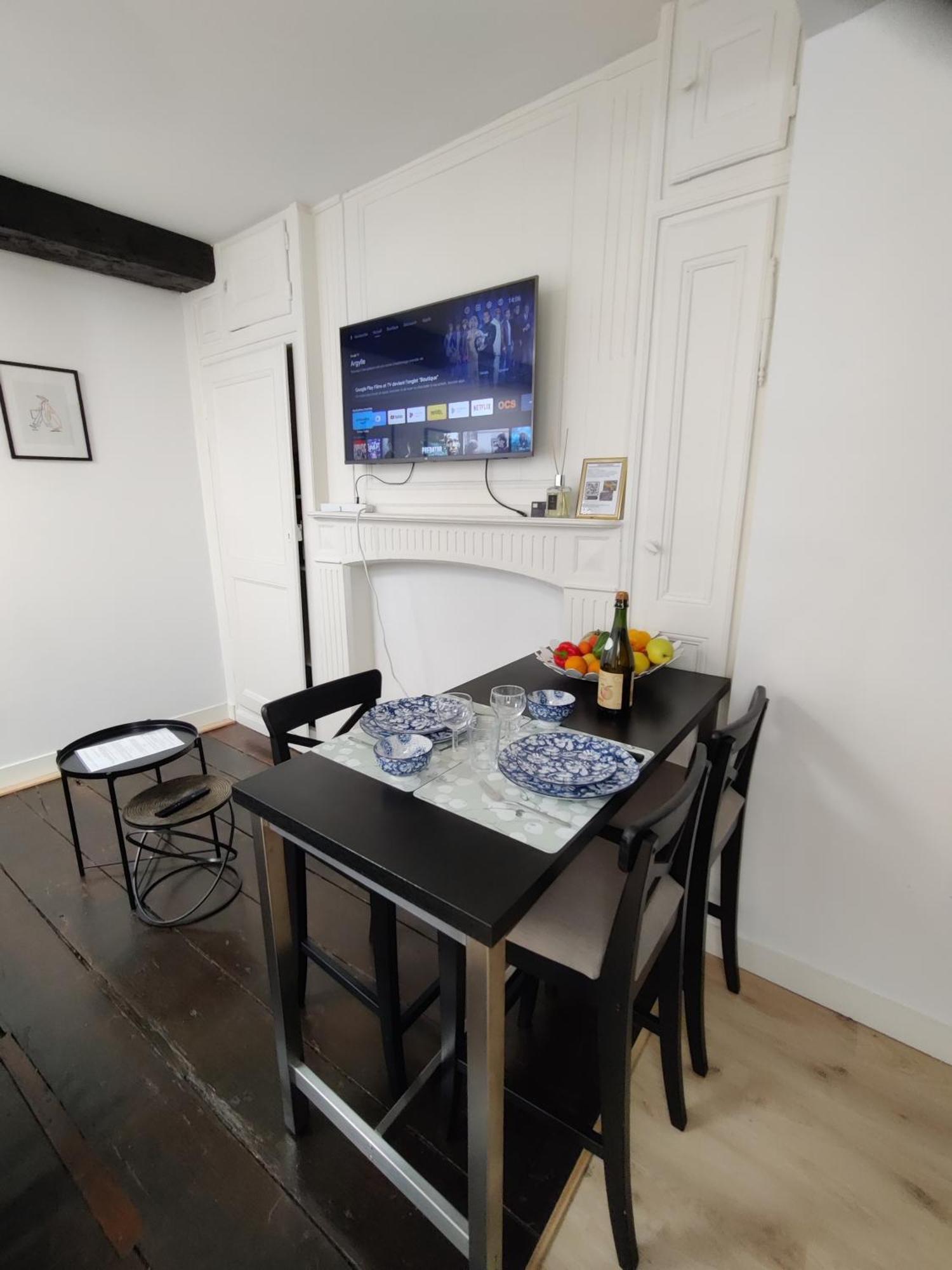 Appartement Emilia Centre Ville Vitré Exterior photo