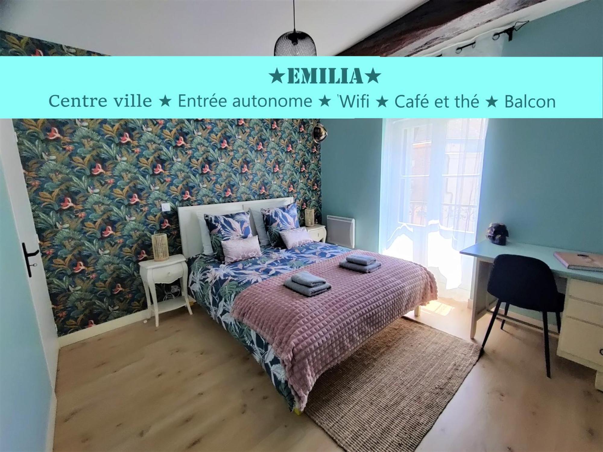 Appartement Emilia Centre Ville Vitré Exterior photo